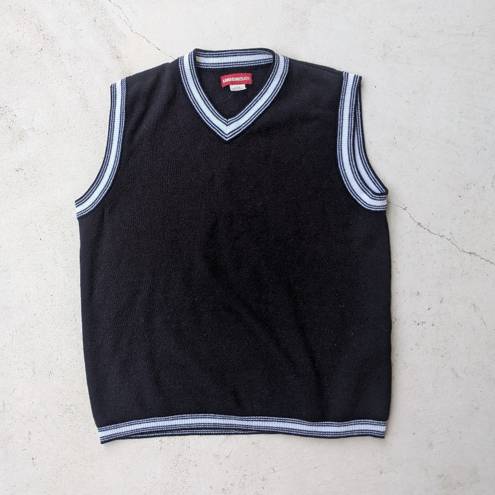 Vintage y2k UNION BAY Black + White Trim Sweater Vest
